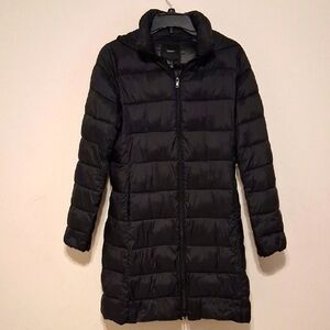 NWOT FOREVER 21 Full Zipper, Packable, Lightweight, Black, Hooded Puffer Coat.